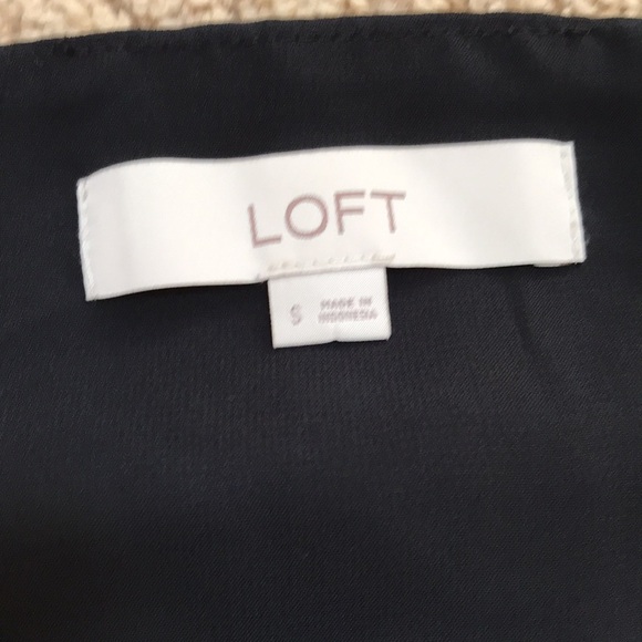 Loft small black light weight tank top. - Picture 4 of 7